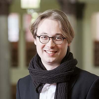 Dr Charles Roe on his return to the Institute for Medieval Studies