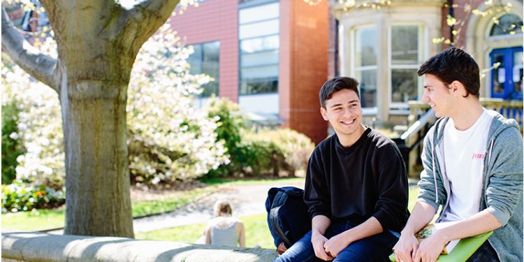 Funding and scholarships | School of English | University of Leeds